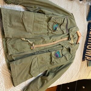 Vintage Men's Green Military Field Jacket Circa 1978-82 Size Mens Small Short